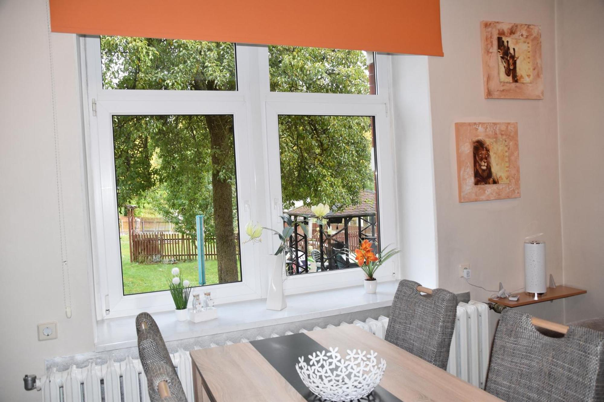 Ferienwohnung Und Pension "Zur Aue" Konigsbruck Ngoại thất bức ảnh